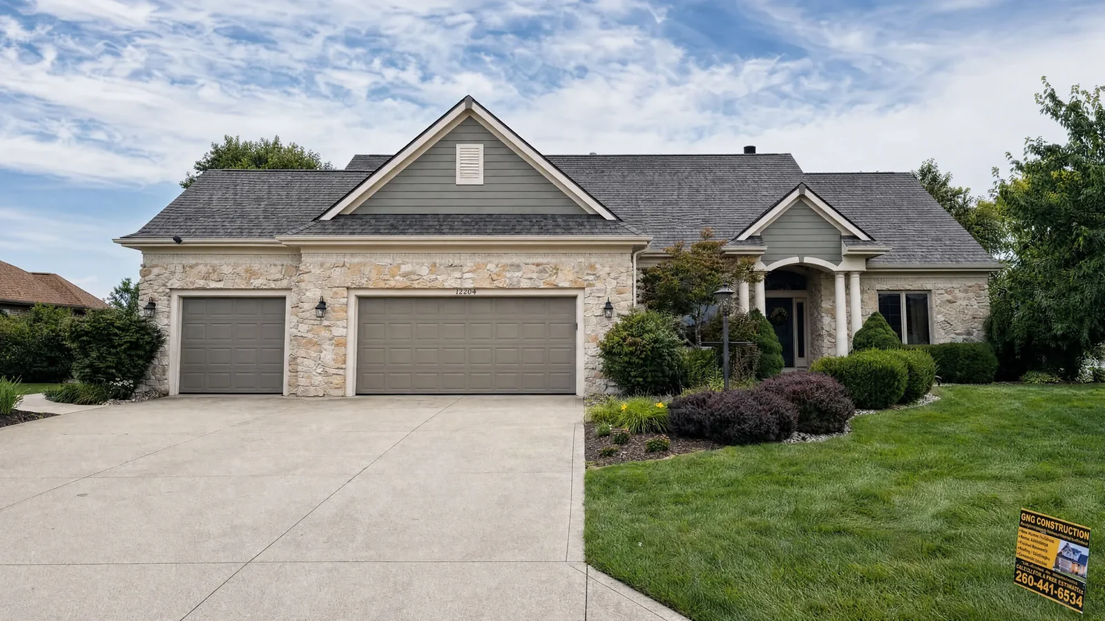 Completed home exterior and roof by GNG Roofing and Construction in Northeast Indiana